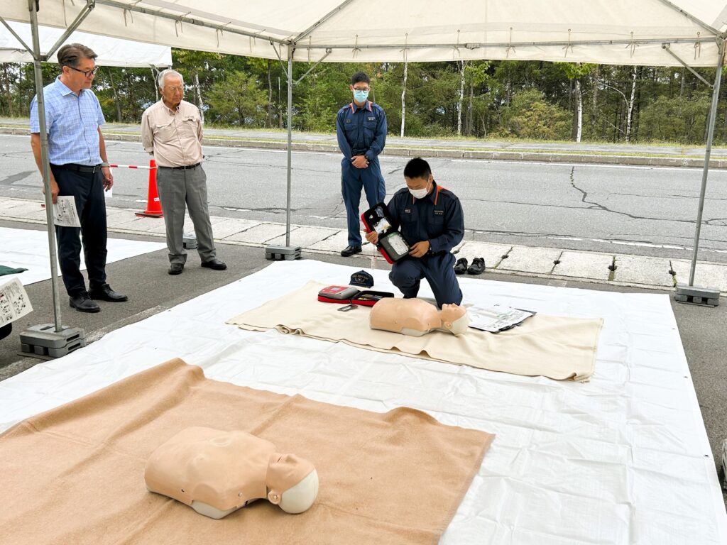 信州諏訪霧ヶ峰高原別荘地　霧ヶ峰　ビバルデの丘　長野県諏訪市　ビーナスライン　別荘　山　森　森林　自然　富士山　八ヶ岳　南アルプス　中央アルプス　眺望　植物　山野草　草花　山の花　アウトドア　防災　救急救命