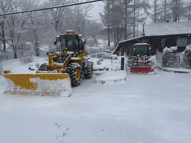 霧ヶ峰　積雪
降雪
別荘の除雪