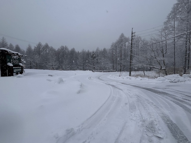 霧ヶ峰　積雪
降雪
別荘の除雪